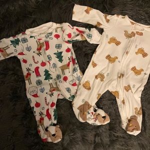 Carters Holiday Jammies w/ Beanies